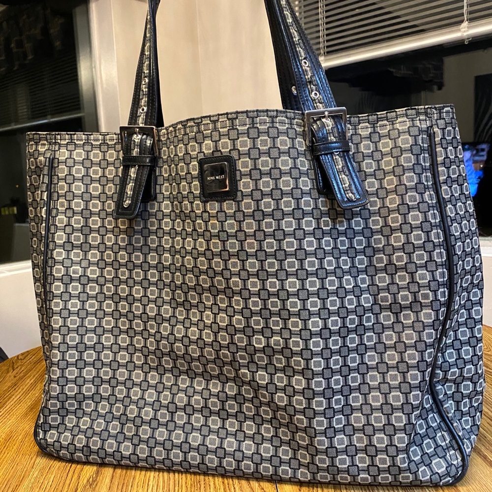 Nine West patterned tote